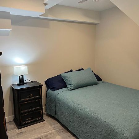 The Croft House - 2 Bedroom 1 Bathroom Suite 伯灵顿 外观 照片